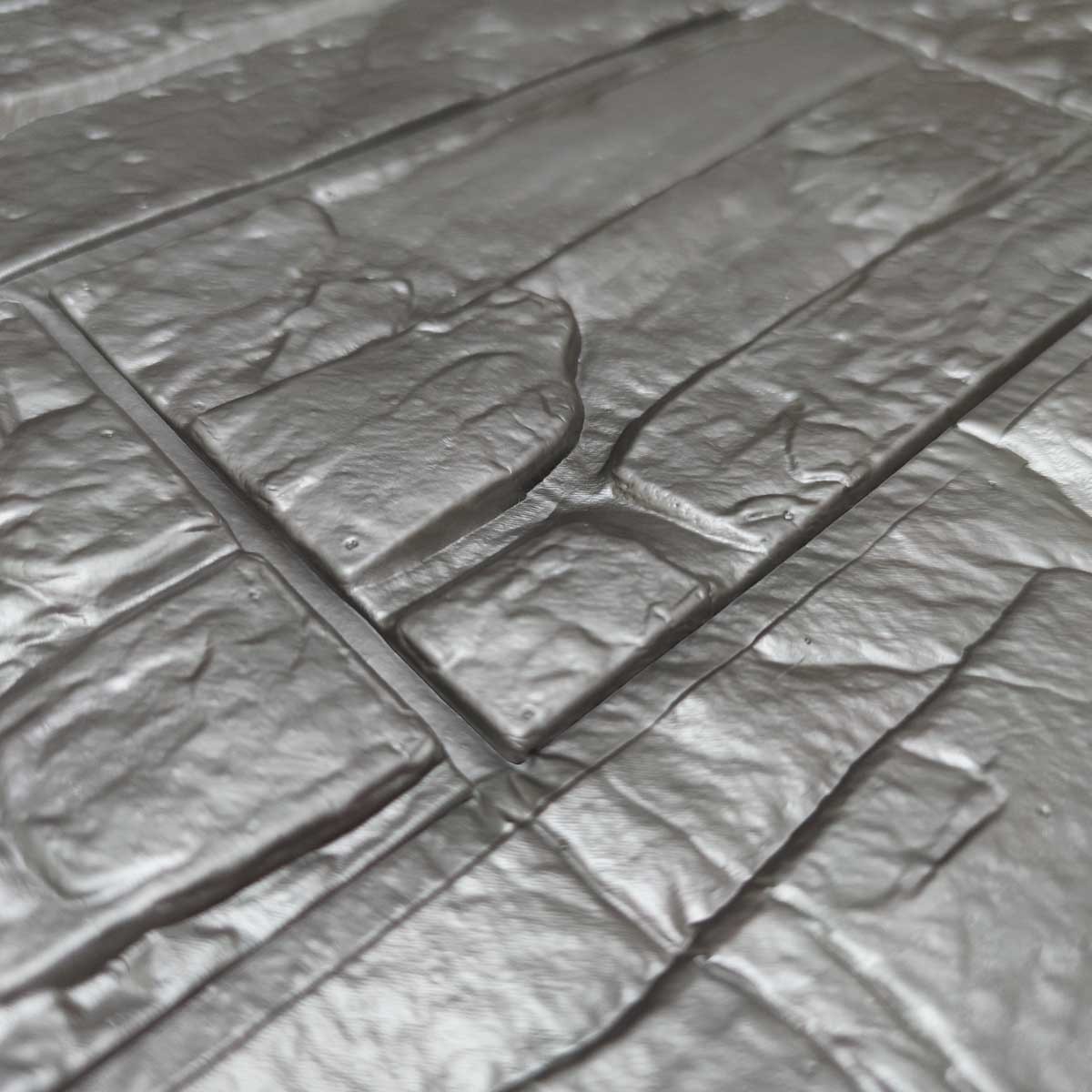 Самоклеящаяся 3D панель «Cеребряный рваный камень» 700x770x5мм (156) - фото 1